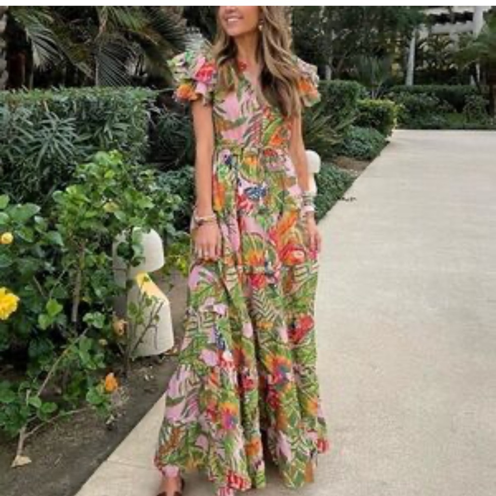 Farm Rio Macaw leaves, maxi dress. Medium. M or L